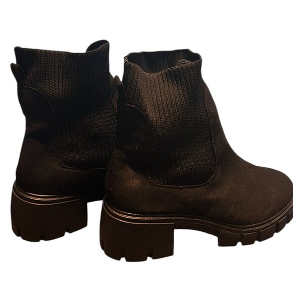 HAND MADE WOMEN SHOES COLOR BLACK SIZE 41 USED LIKE NEW - Picture 3 of 8